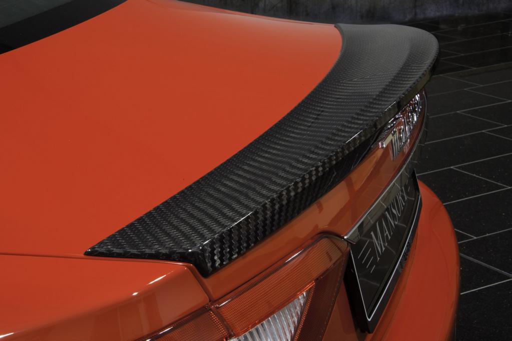 Die Abrisskante am Heck sorgt durch das Sichtcarbon für einen sportiven Schlusspunkt. 