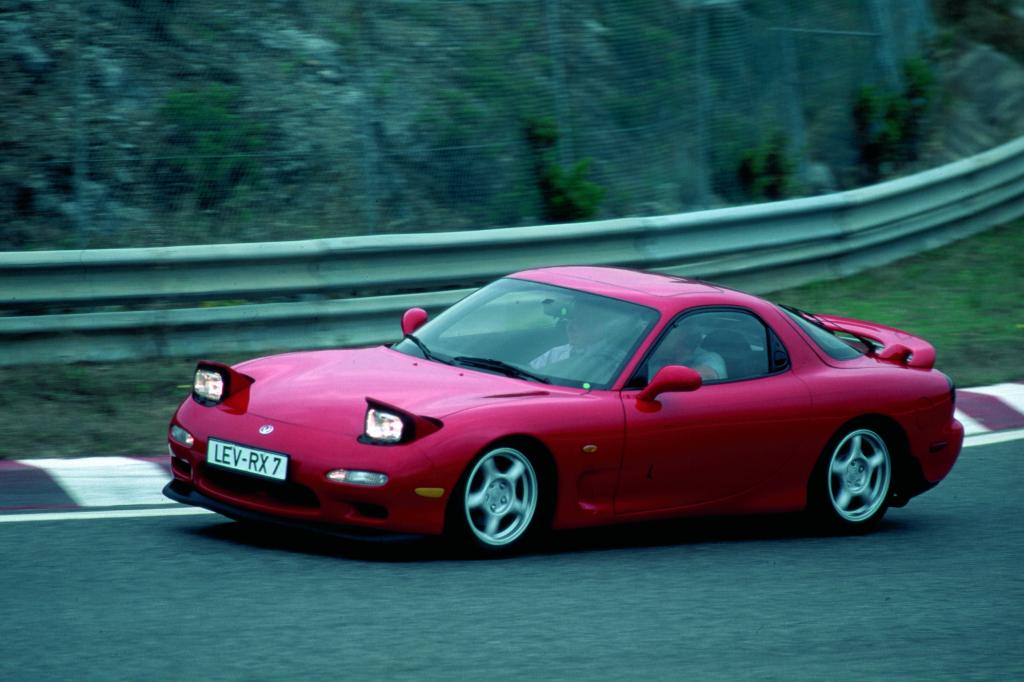 Die am Markt glücklose dritte Generation des RX-7 begeisterte Sportwagenfahrer weltweit