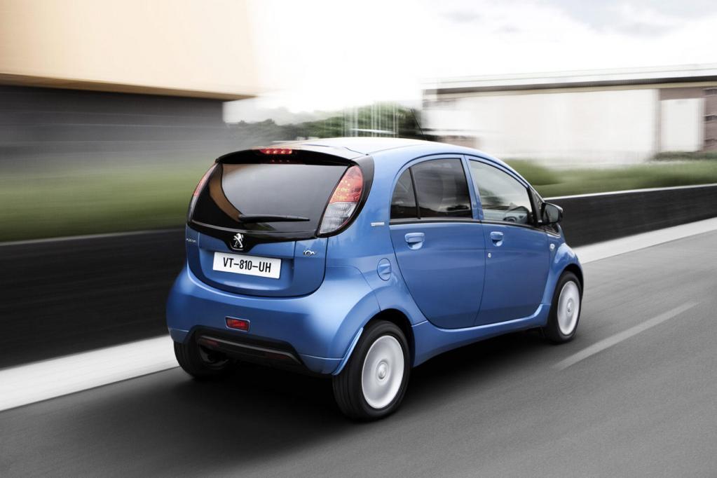 Elektroautos: Leasing und Sharing statt Kauf 