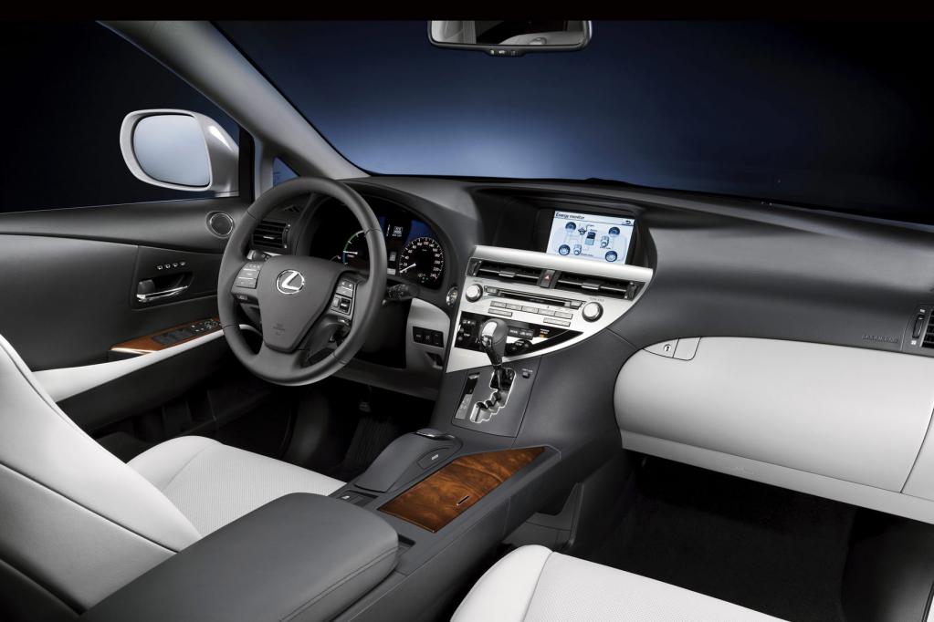 Fahrbericht Lexus RX 450h: Gewichtiger Leichtfuß 