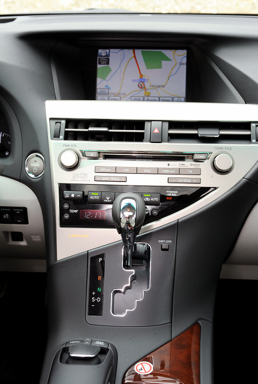 Fahrbericht Lexus RX 450h: Gewichtiger Leichtfuß 