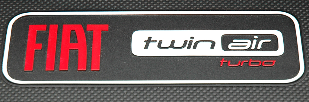 Fiat 500 TwinAir: Zeichen für zukunftsweisende Turbo-Motorentechnologie. 
