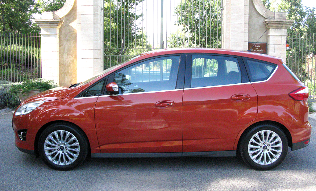 Ford C-Max: Seitenansicht der fünfsitzigen Version. 