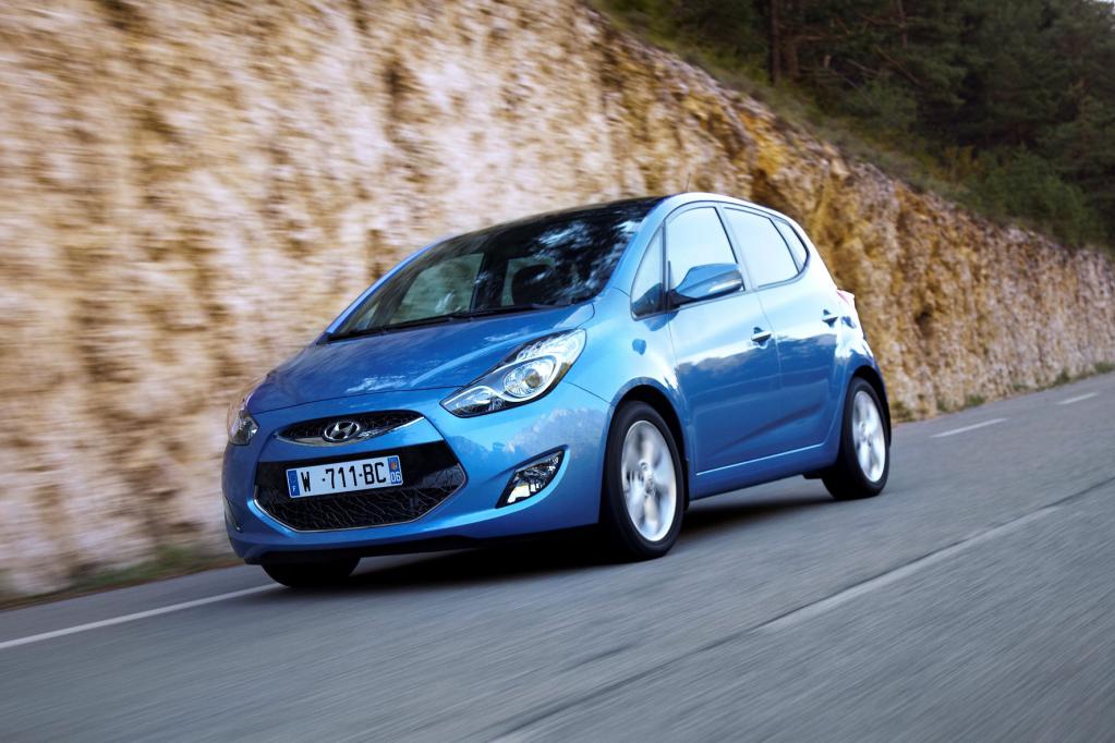 Hyundai rollt mit Mini-Van und Oberklässler nach Paris 