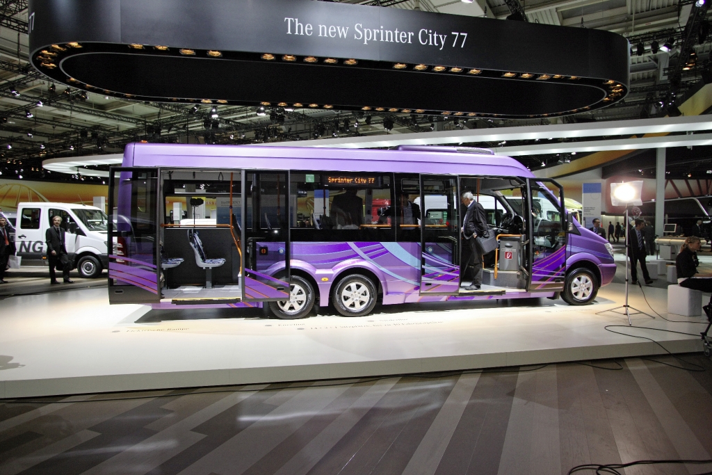 IAA Nutzfahrzeuge: Mercedes-Benz Sprinter City 77 schließt Lücke