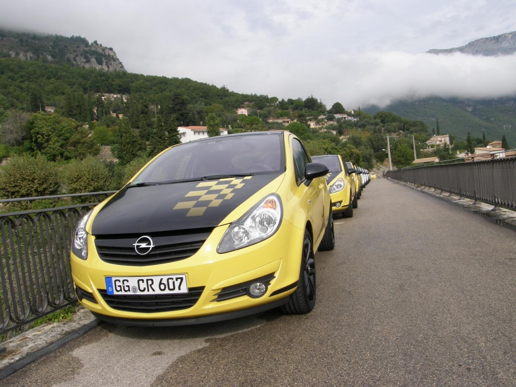 Kurztest Opel Corsa OPC: Klein, schnell, kräftig – und bei Bedarf in Farbe