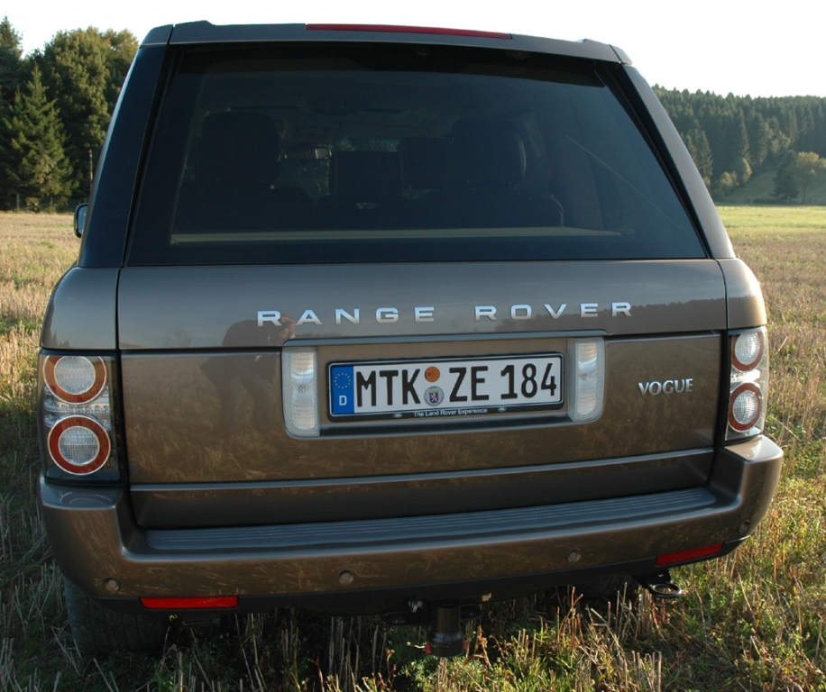 Land Rover Range Rover: Blick auf die Heckpartie.