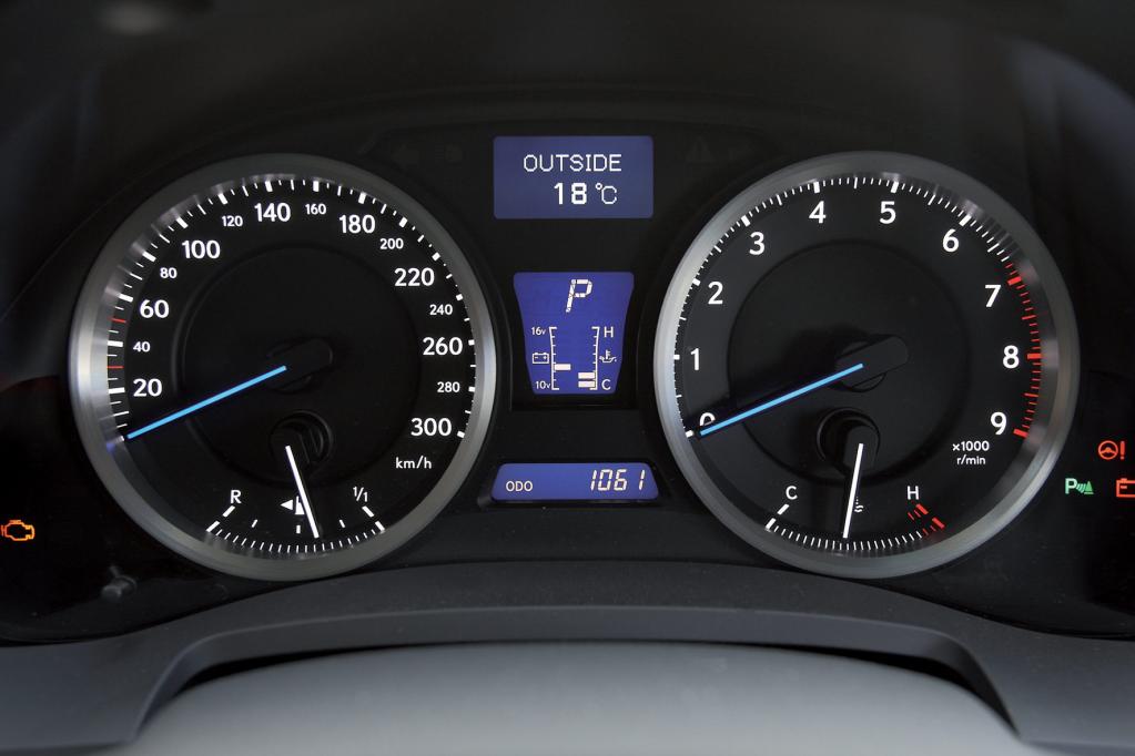 Lexus IS F: Alpenüberquerung im Sportwagen 