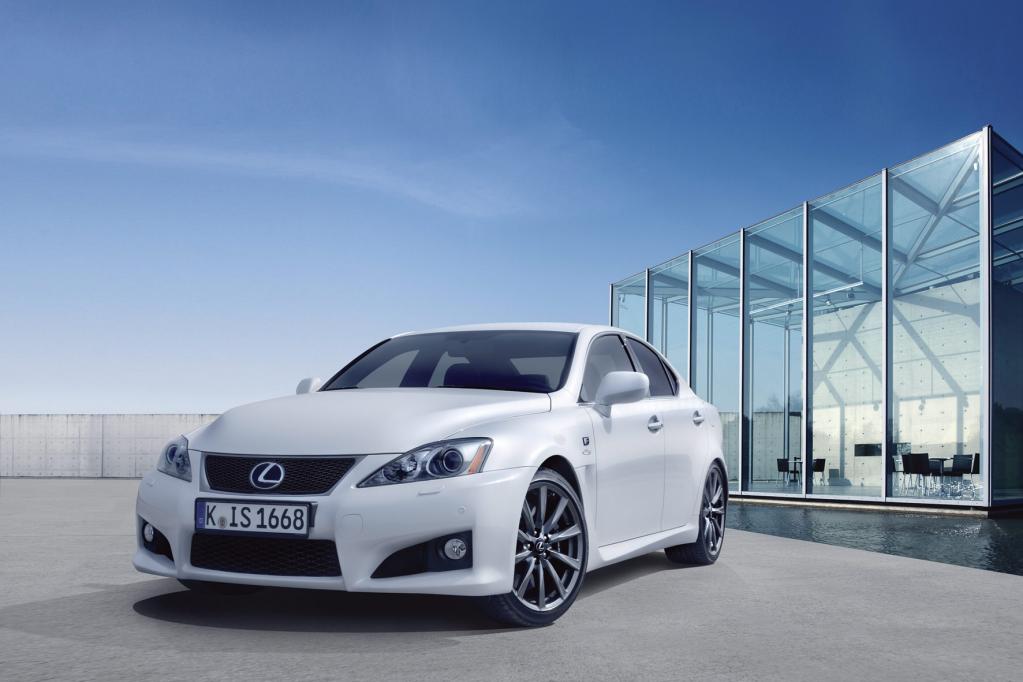 Lexus IS F: Alpenüberquerung im Sportwagen 
