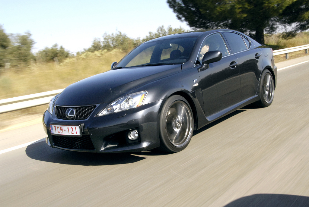 Lexus IS F: Alpenüberquerung im Sportwagen 