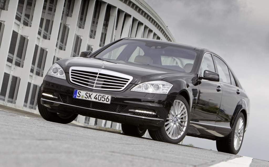 Mercedes-Benz S 500