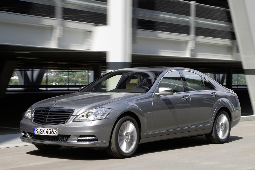 Mercedes-BenzS 350 BLUETEC