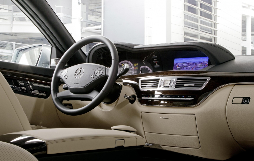 Mercedes-BenzS 350 BLUETEC