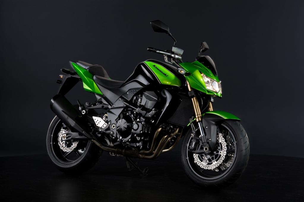 Mit neuem Fahrwerk kommt die neue Kawasaki Z750 R