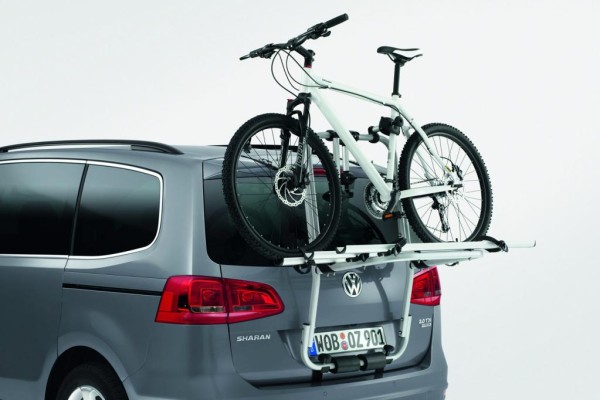 Neuheit: VW präsentiert in Wagenfarbe lackierte Dachbox 