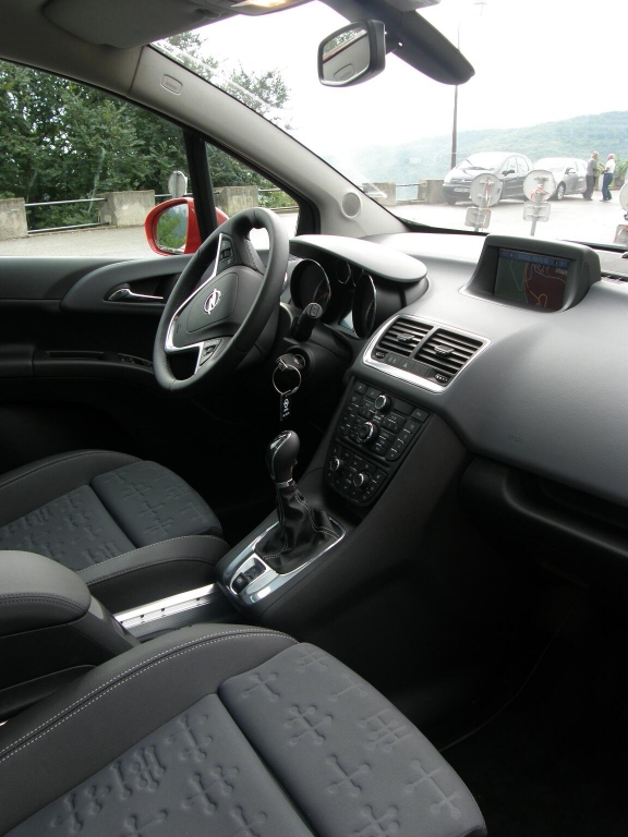 Opel Meriva 1.7 CDTI Ecotec: Flexibler Minivan und Klassenprimus