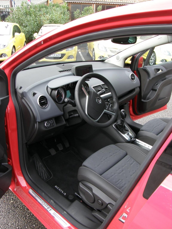 Opel Meriva 1.7 CDTI Ecotec: Flexibler Minivan und Klassenprimus