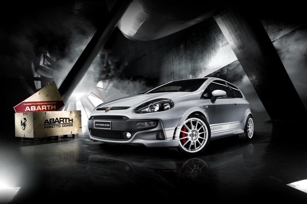 Paris 2010: Abarth stellt neue Performance-Kits vor