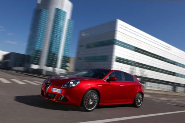 Paris 2010: Alfa Romeo zeigt Doppelkupplungsgetriebe und neuen Motor