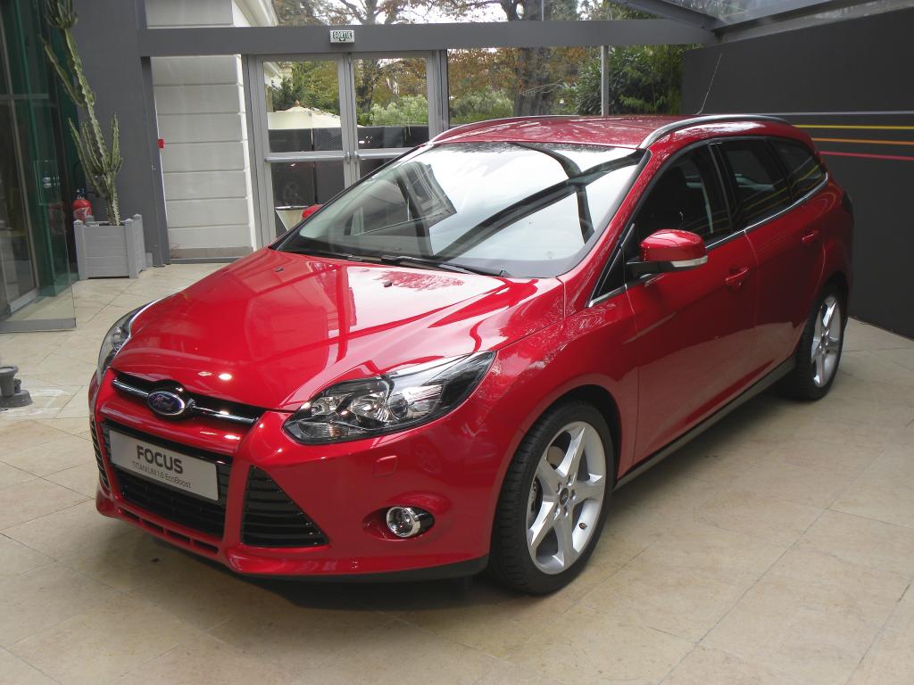 Paris 2010: Alle drei Ford Focus auf einen Streich