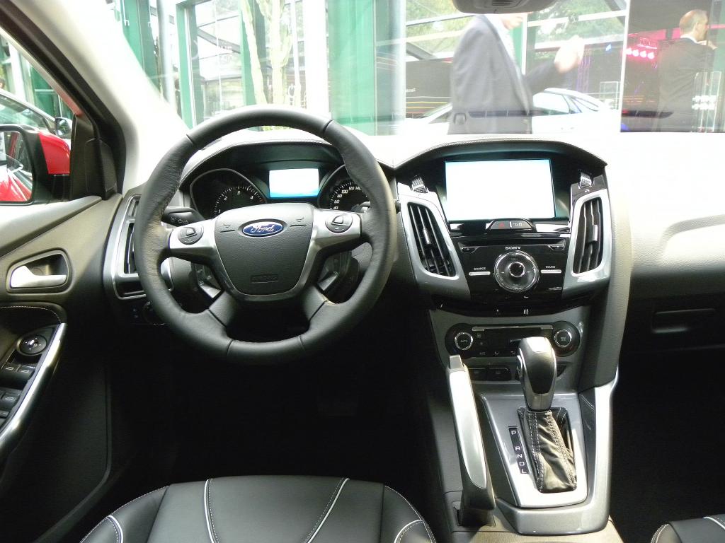 Paris 2010: Alle drei Ford Focus auf einen Streich