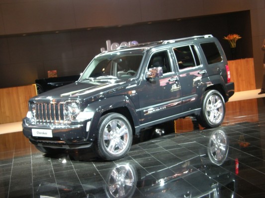 Paris 2010: Jeep stellt Grand Cherokee und neue Motoren vor