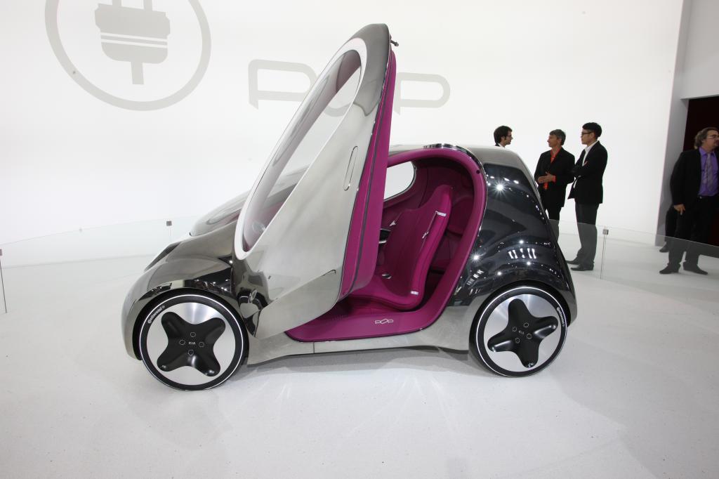 Paris 2010: Kia stellt Optima und Pop vor