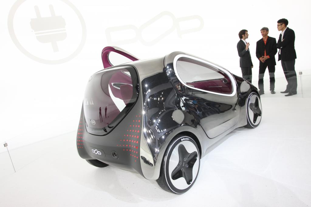 Paris 2010: Kia stellt Optima und Pop vor