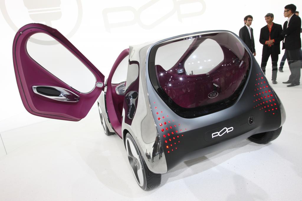 Paris 2010: Kia stellt Optima und Pop vor
