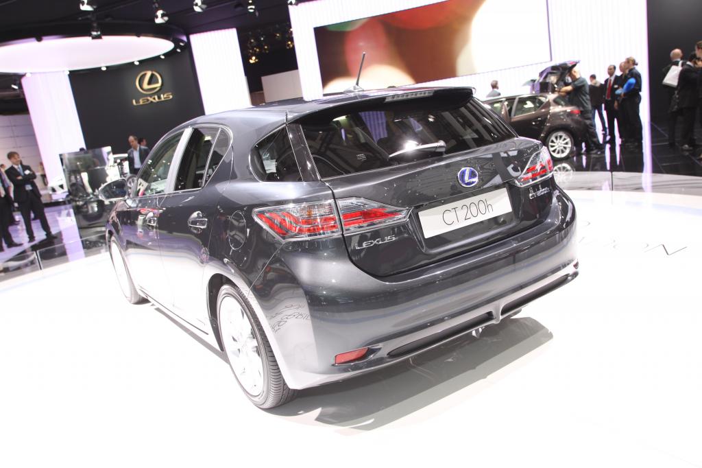 Paris 2010: Lexus CT 200h in Kürze bestellbar