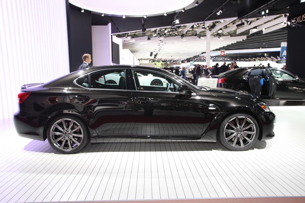 Paris 2010: Lexus CT 200h in Kürze bestellbar
