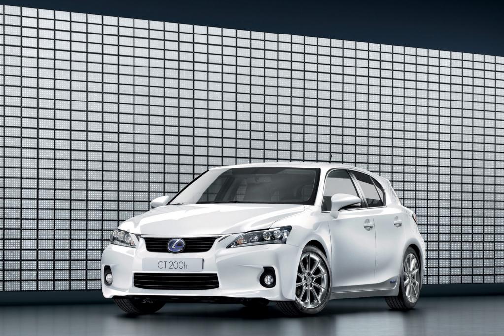 Paris 2010: Lexus zeigt Serienversion des CT 200h
