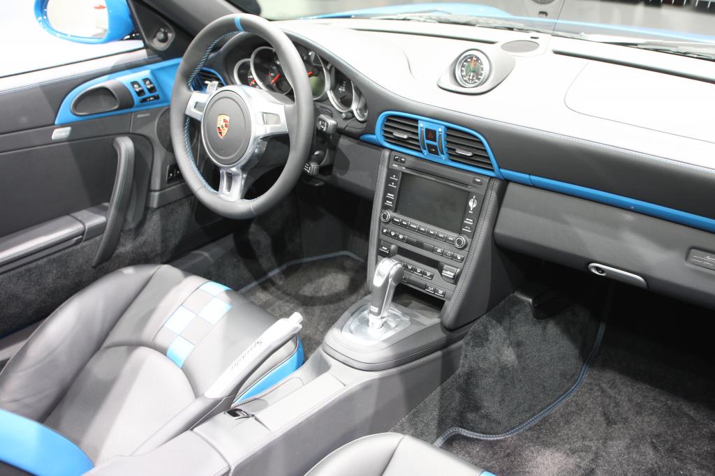 Paris 2010: Porsche 911 als GTS und als Speedster