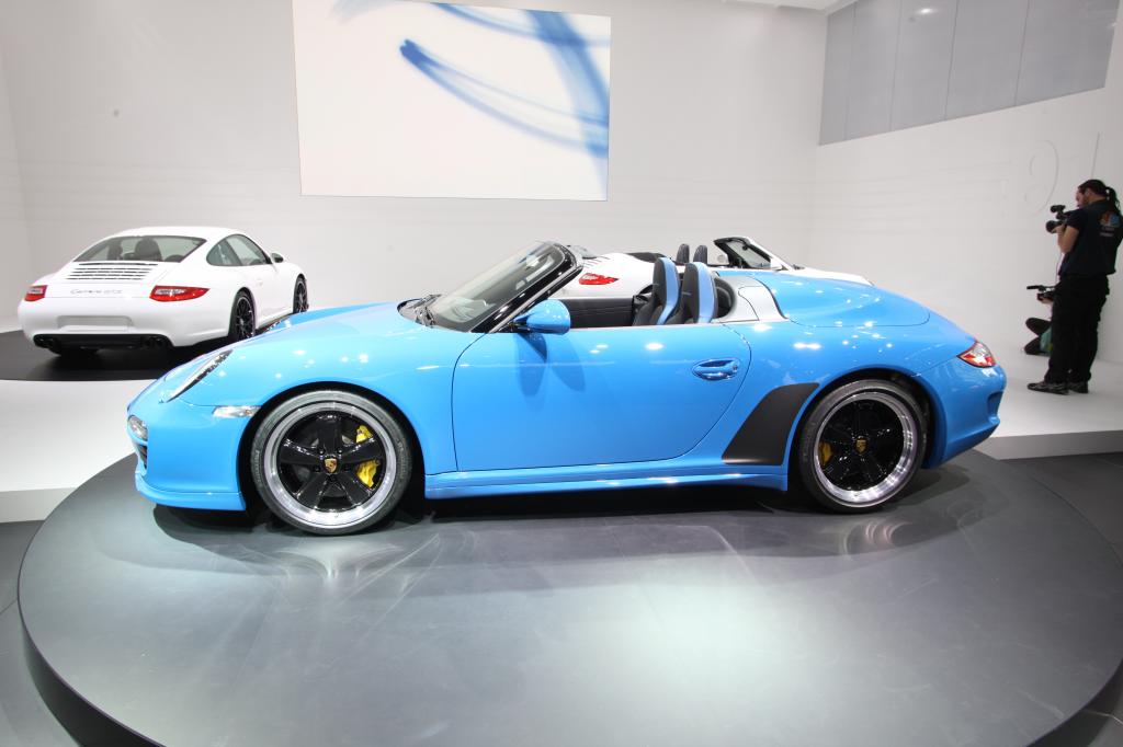 Paris 2010: Porsche 911 als GTS und als Speedster