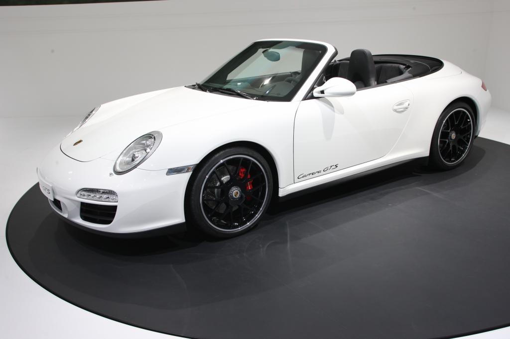 Paris 2010: Porsche 911 als GTS und als Speedster
