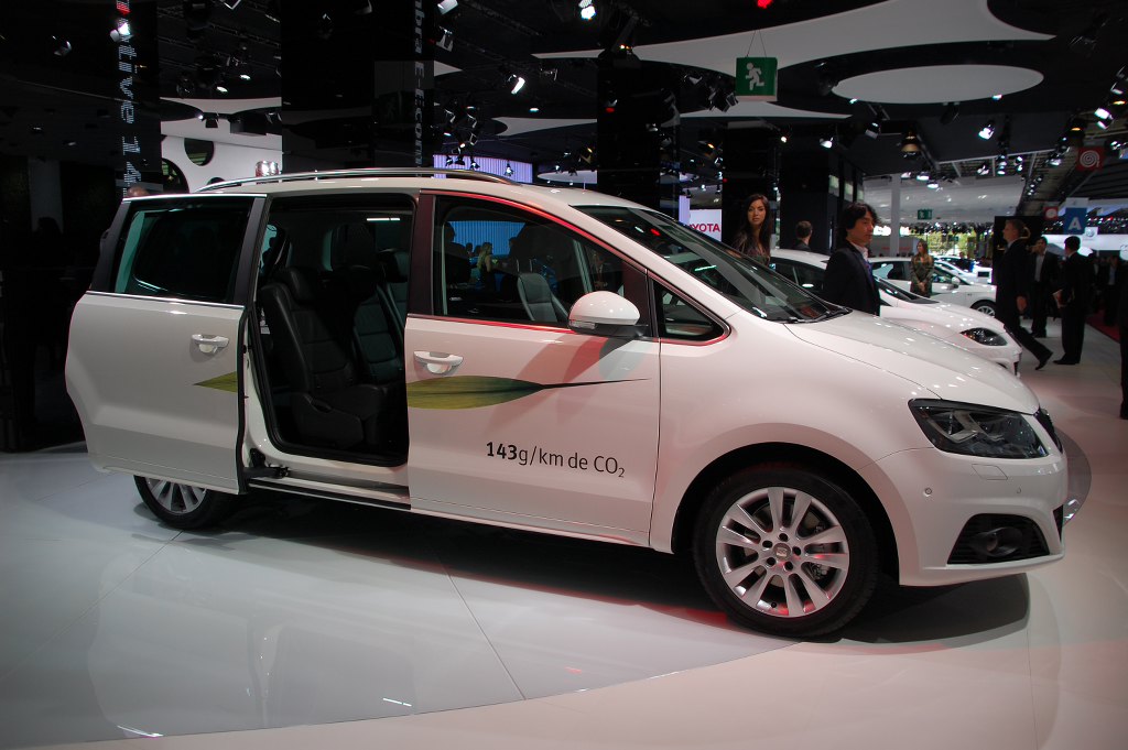 Paris 2010 - Van, SUV & Studien: Peugeot, Opel, Hyundai, Rover, Seat