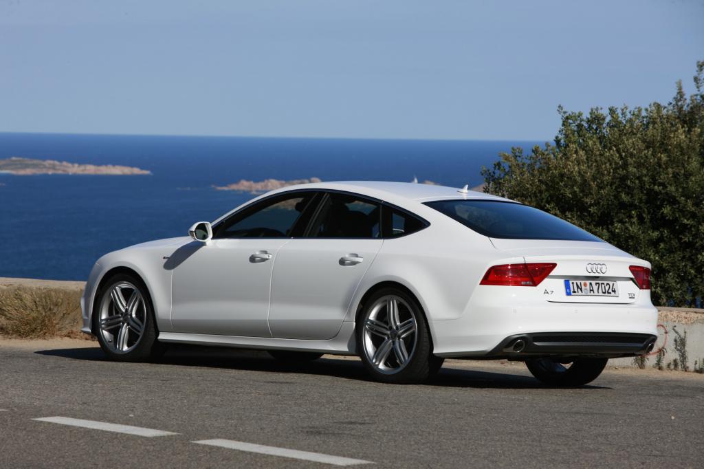 Pariser Premieren - Mondial d'Automobile