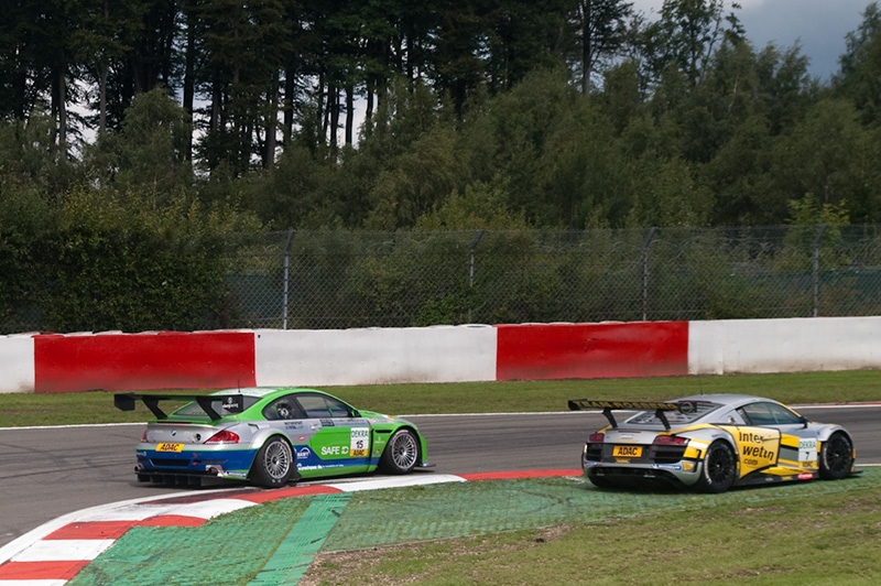 Perfektes Doppel für Matzke und Wirth am Nürburgring Titelkampf im ADAC GT Masters bleibt bis zum Finale offen