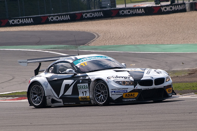 Perfektes Doppel für Matzke und Wirth am Nürburgring Titelkampf im ADAC GT Masters bleibt bis zum Finale offen