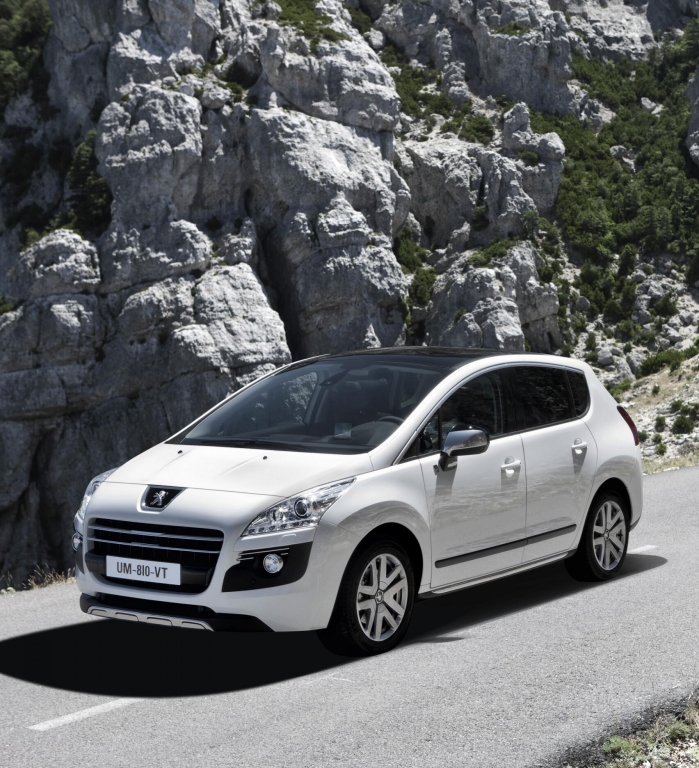 Peugeot 3008 Hybrid4 kommt mit 3,8 Litern Diesel aus