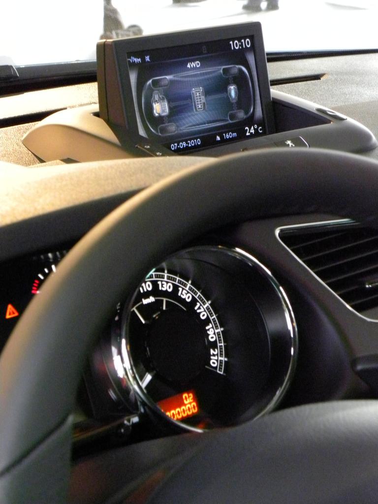 Peugeot 3008 Hybrid4 kommt mit 3,8 Litern Diesel aus