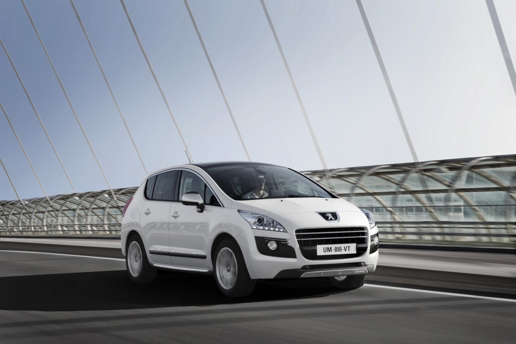 Peugeot 3008 Hybrid4 kommt mit 3,8 Litern Diesel aus