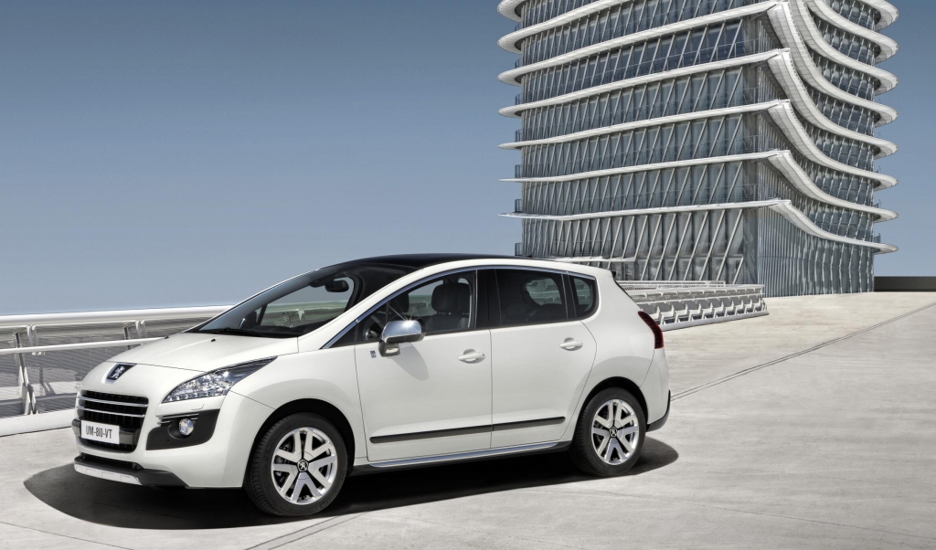 Peugeot 3008 Hybrid4 kommt mit 3,8 Litern Diesel aus
