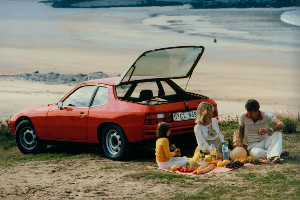 Porsche 924, 1975