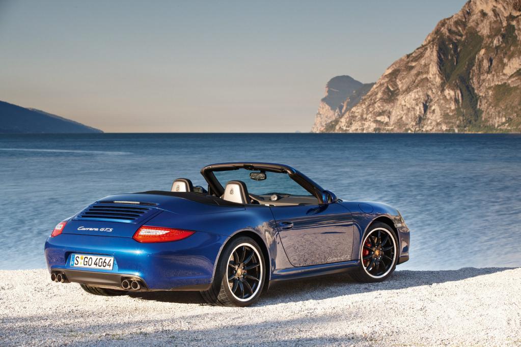 Porsche mit neuer 911-Variante 