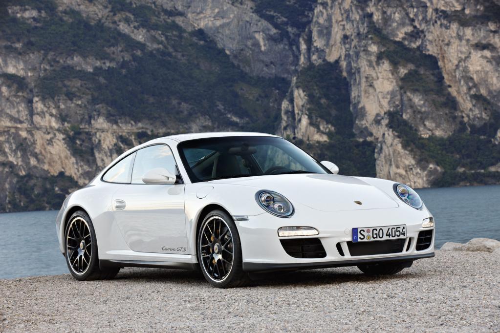 Porsche mit neuer 911-Variante 