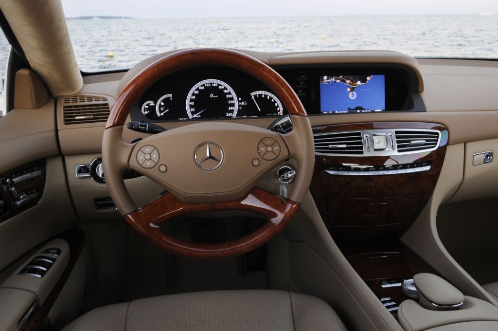 Pressepräsentation Mercedes-Benz CL: Das Luxus-Coupé als Technologieträger mit neuen Motoren