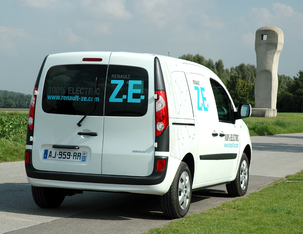 Renault Kangoo Rapid ZE bei der Fahrvorstellung in der Nähe von Neuss. 