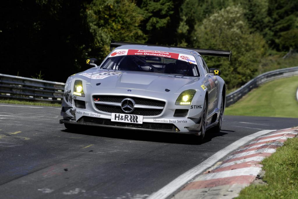 Rund 400 000 Euro kostet der SLS AMG GT3 