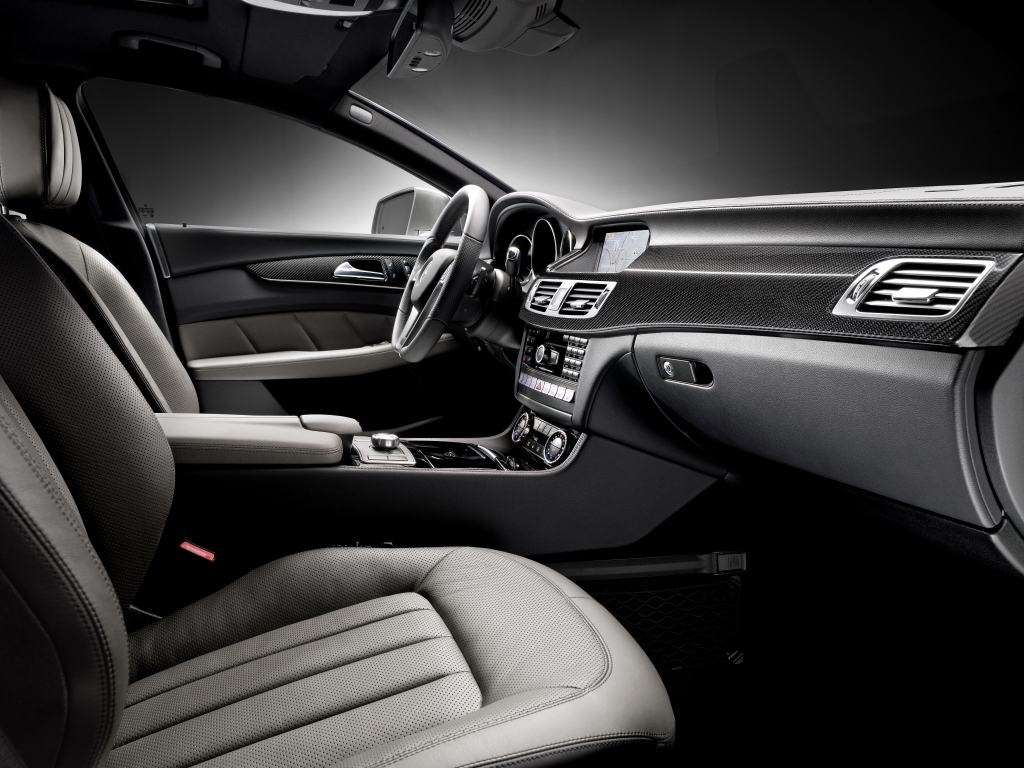 Stuttgart international - Mercedes-Benz CLS